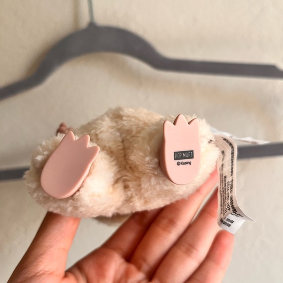 Labubu Cream Color - Picture 3 of 7